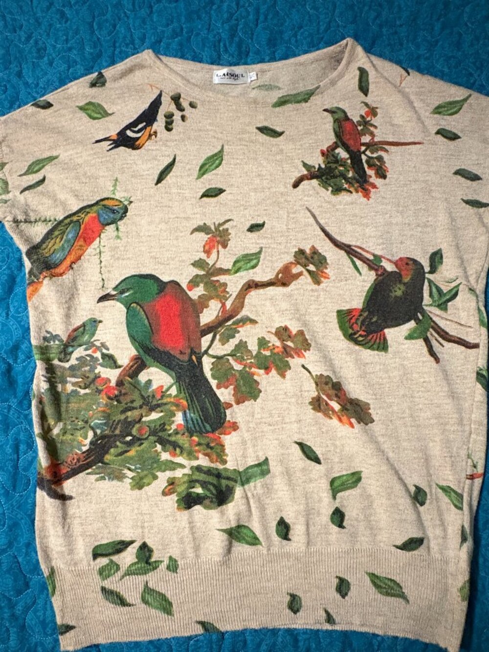 L.A Soul Women's Creamy Color Sweater w/Birds Patterns Size M/L